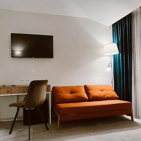 Epigraph Design Kosher Hotel Тбилиси Екстериор снимка