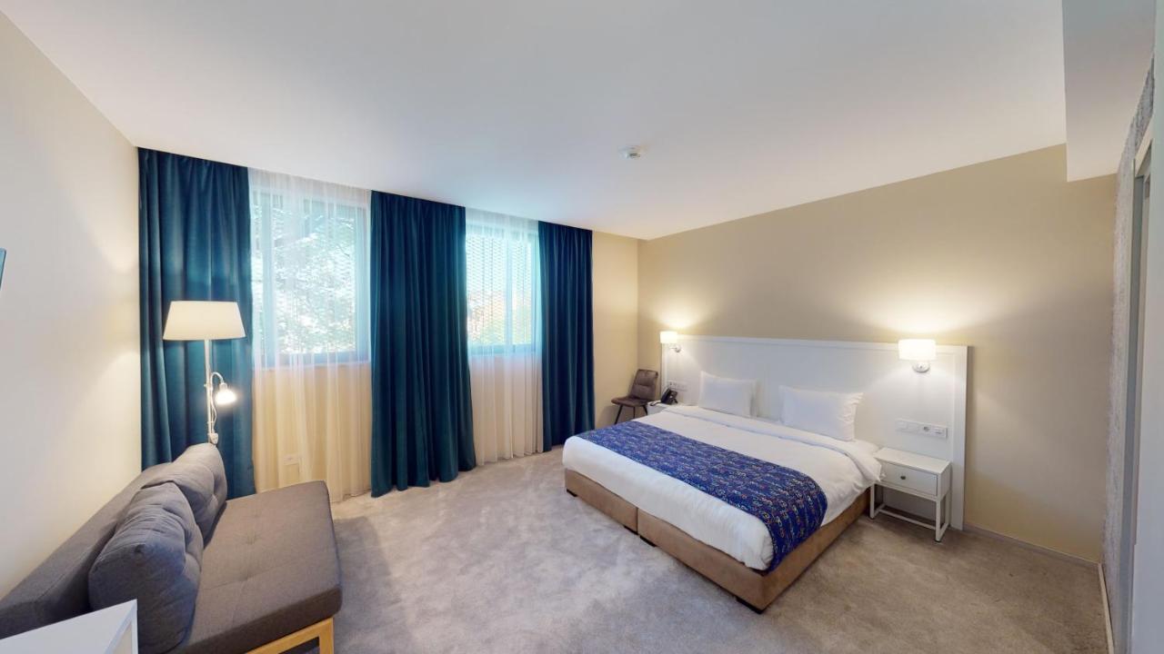 Epigraph Design Kosher Hotel Тбилиси Екстериор снимка