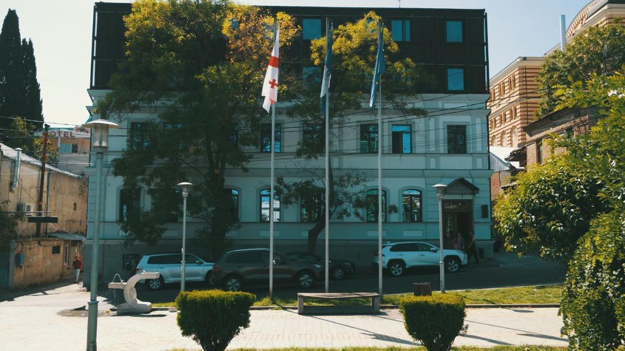 Epigraph Design Kosher Hotel Тбилиси Екстериор снимка